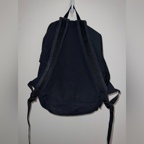 Lululemon On My Level Rucksack 18L | Black | Lululemon Backpack - Picture 8 of 16